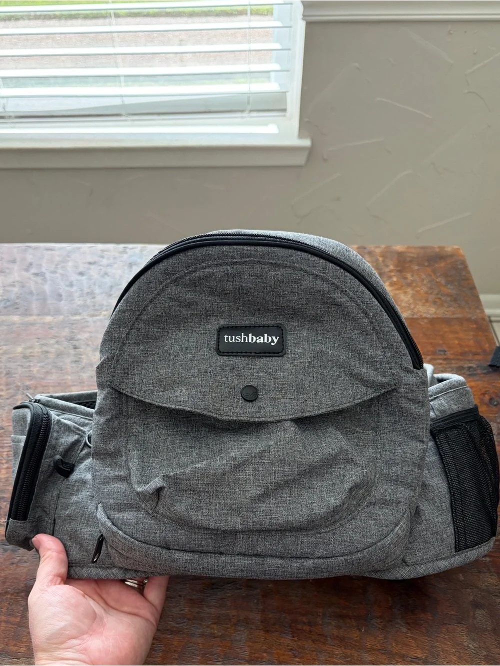 Tushbaby Hip Carrier - Grey